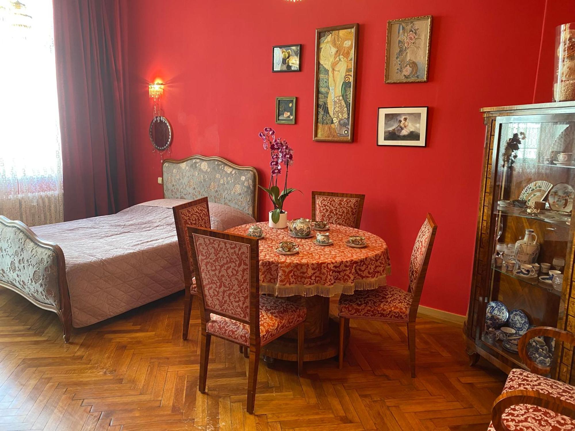 Retro Big Apartment With Two Balconies And Lift Karlowe Wary Zewnętrze zdjęcie
