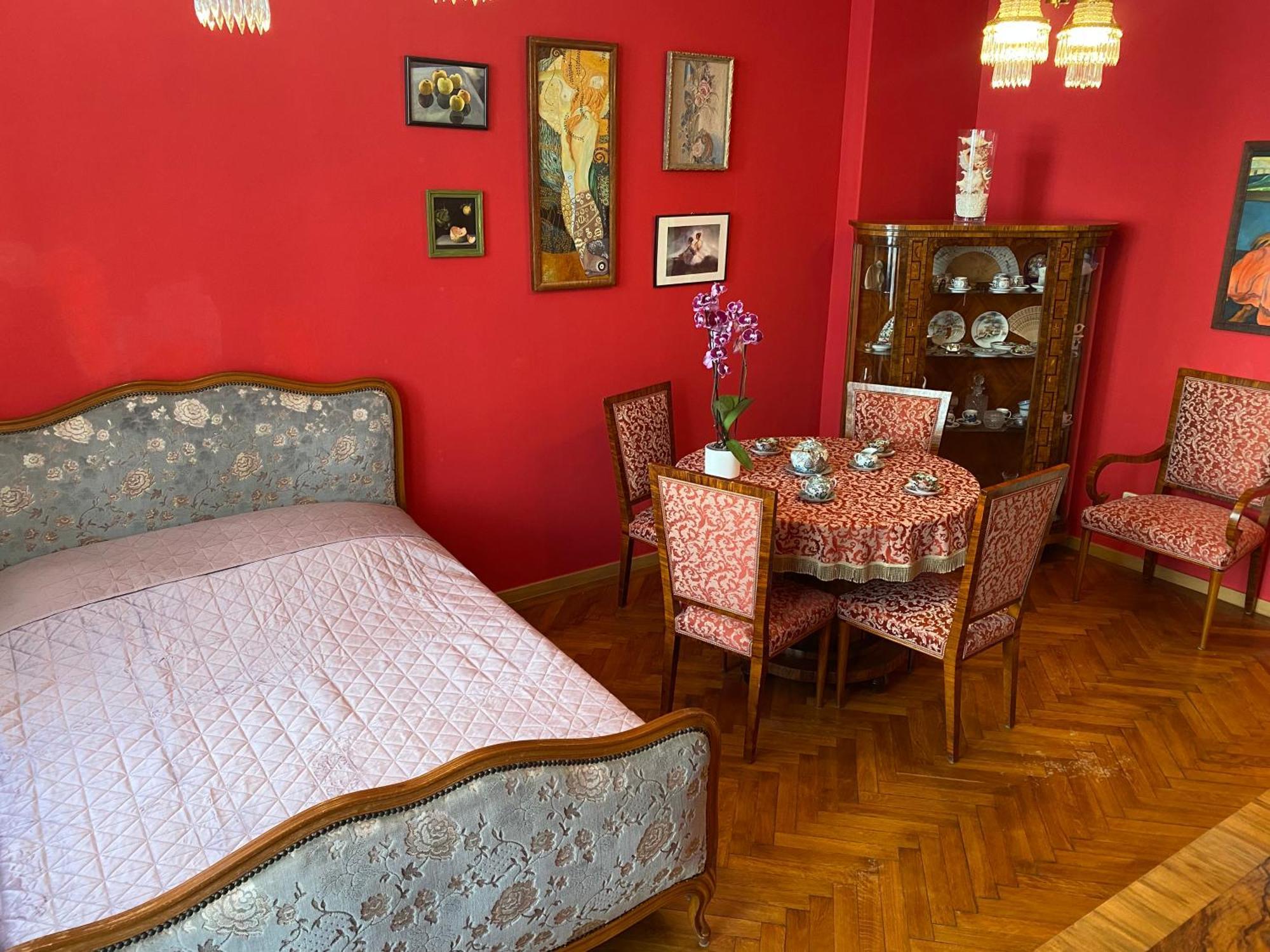 Retro Big Apartment With Two Balconies And Lift Karlowe Wary Zewnętrze zdjęcie